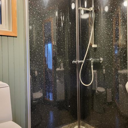 Koselig Studioleilighet I Svolvaer - Lofoten Ved Svolvaergeita, Djevelporten Exterior photo