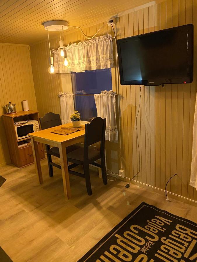 Koselig Studioleilighet I Svolvaer - Lofoten Ved Svolvaergeita, Djevelporten Exterior photo